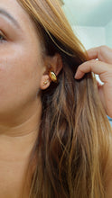 Load image into Gallery viewer, Chunky Ear Cuff

