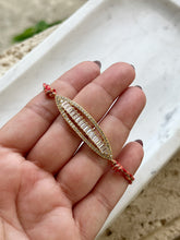 Load image into Gallery viewer, Lynette
