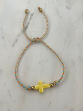 Load image into Gallery viewer, Cruz en Cerámica - Bracelet
