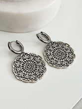 Load image into Gallery viewer, Mardelia
