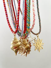 Load image into Gallery viewer, Chokers en Hilo
