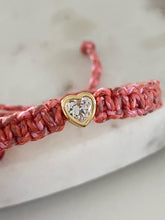 Load image into Gallery viewer, Paula - Corazón
