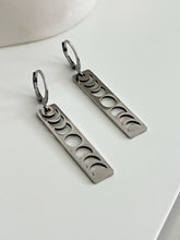 Load image into Gallery viewer, Fases de la Luna - Earrings
